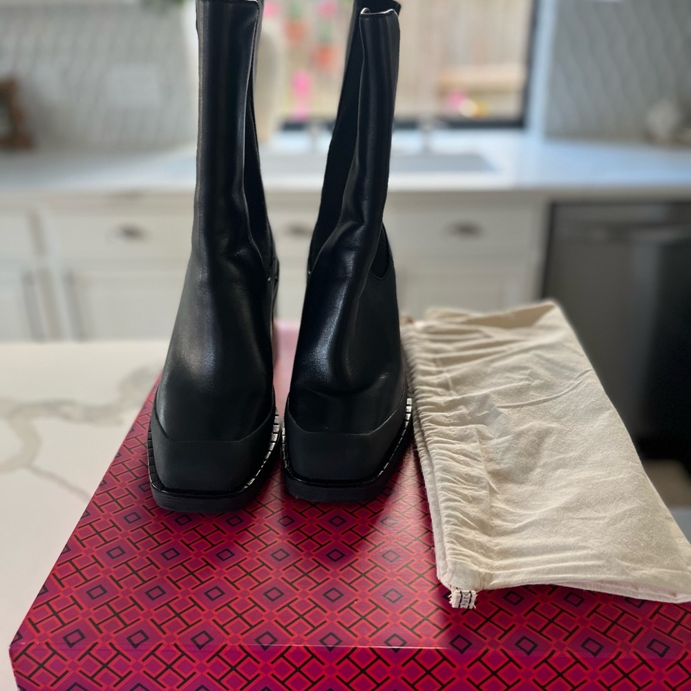 Tory Burch Boots